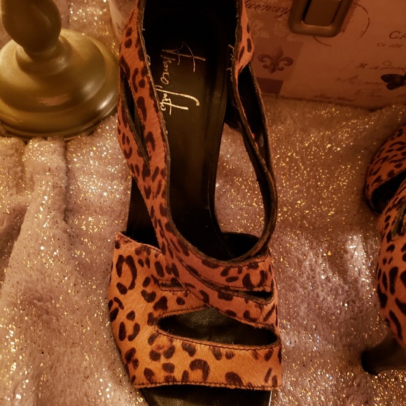 Leopard print shoes - Picture 3 of 4